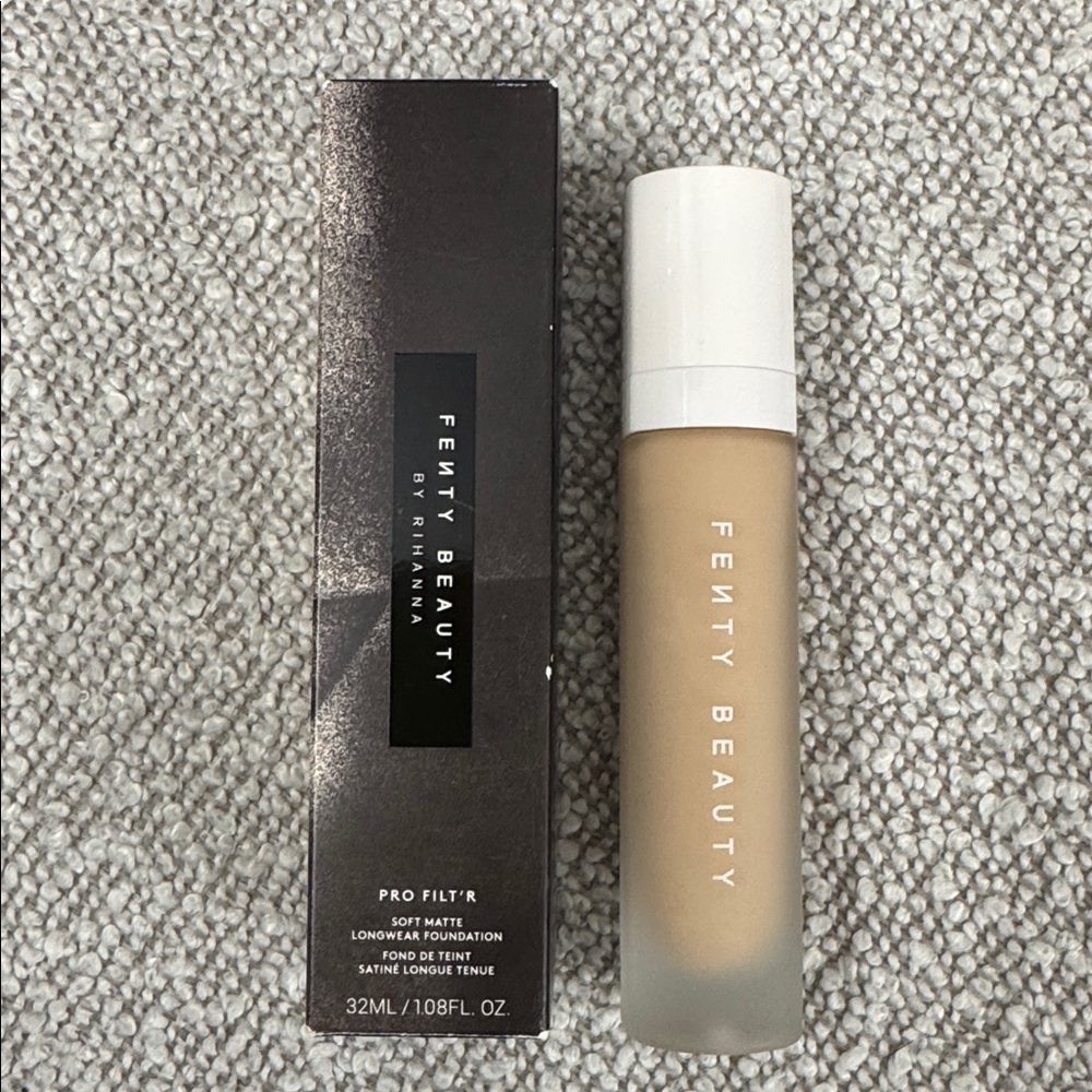 Fenty Beauty Pro Filt'r Soft Matte Foundation in Beige 190